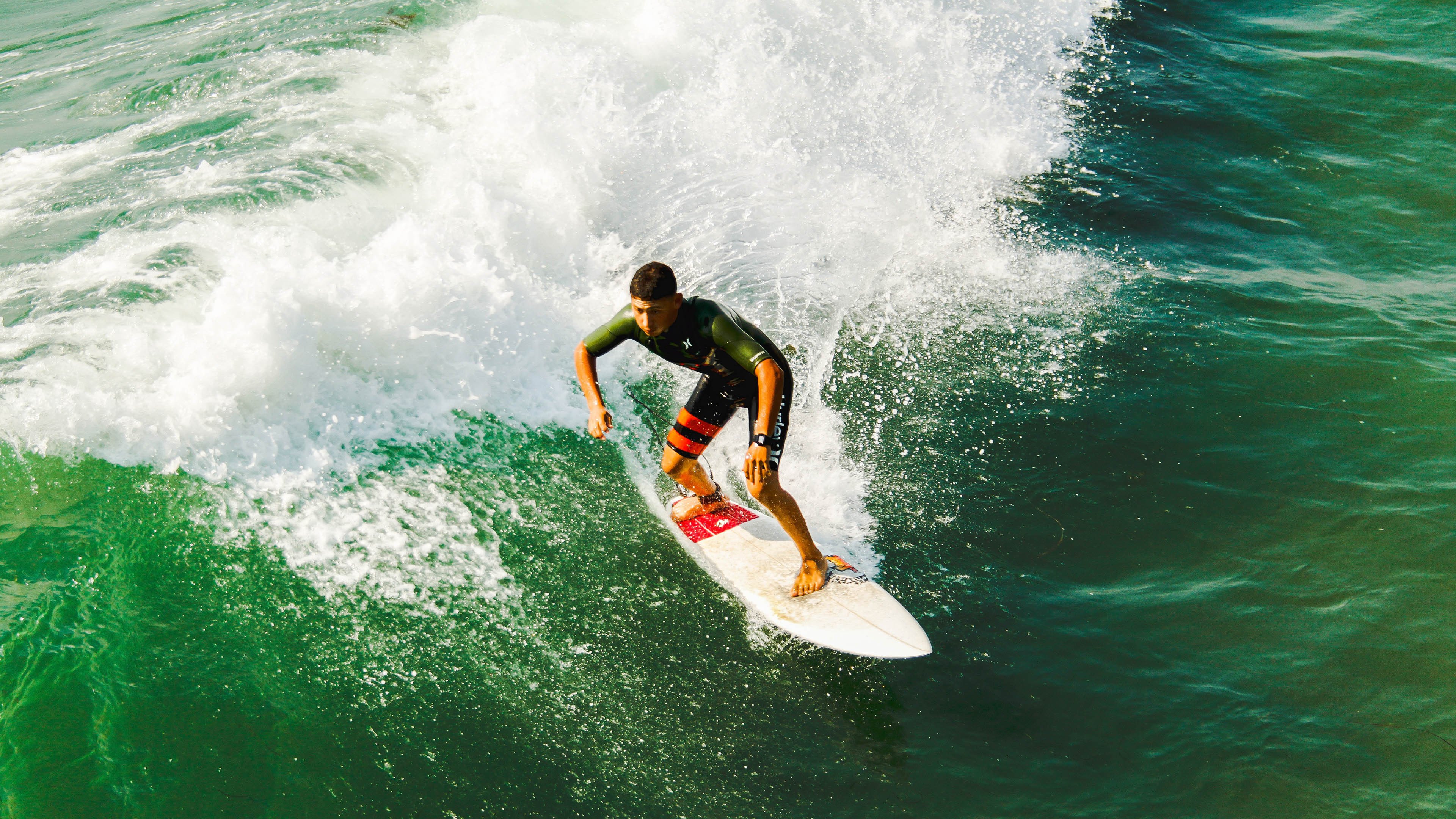 开云体育入口-当魔法照进现实，迪马利亚的老年华尔兹，与美国的青春绞杀术