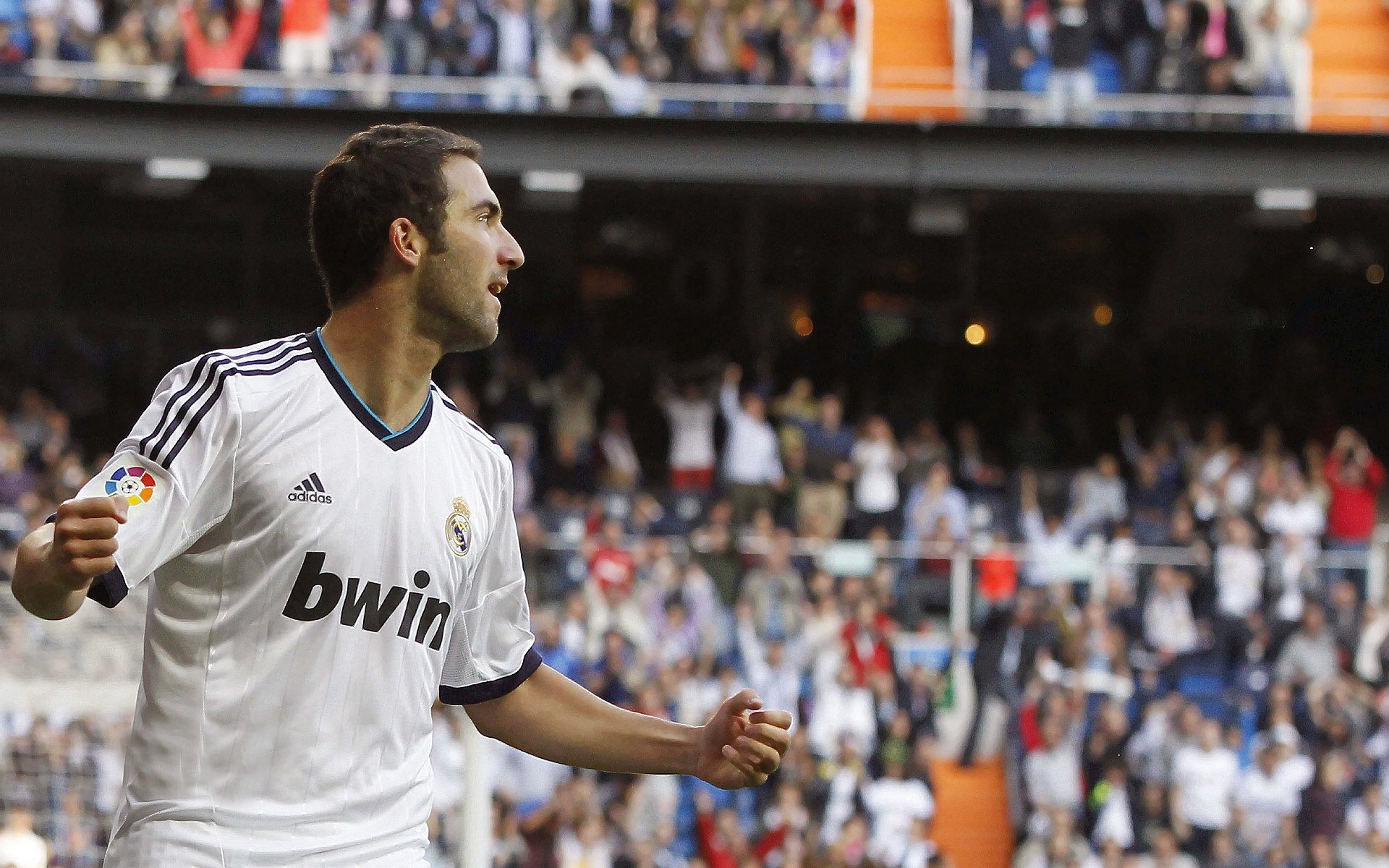 开云体育官网-冷门夜！马里门神单骑救主，三狮军团轰然倒地